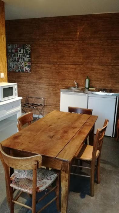 Bed and Breakfast Le Jardin De La Reyssouze Gorrevod Esterno foto